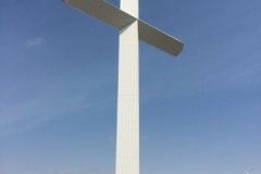 Giant Cross, Groom